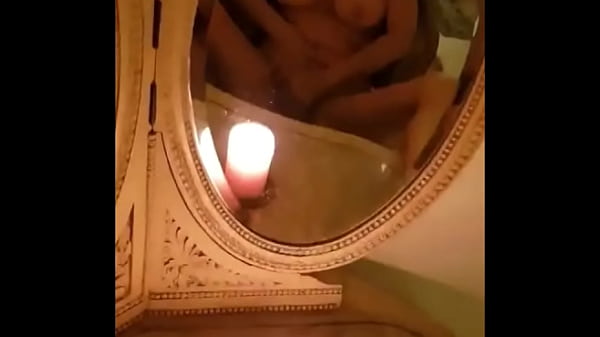 Nonton Masturbating In Vintage Mirrors thumbnail