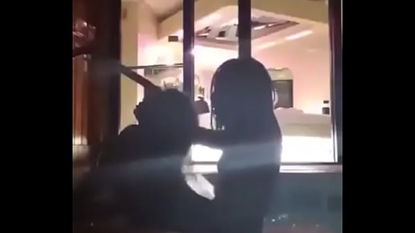 Play MP4 - Bad Bitch Takin Dick