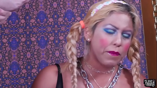 Play MP4 - Olive skinned sub teen