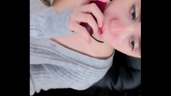 Morrita Masturbandose En Cam thumbnail