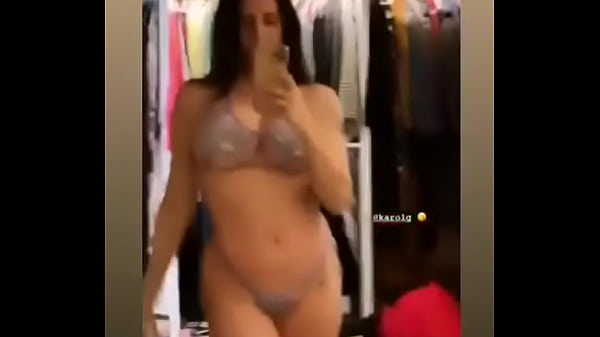 Famosa en bikini 