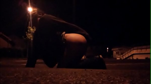 Play MP4 - Je suis une salope de nuit