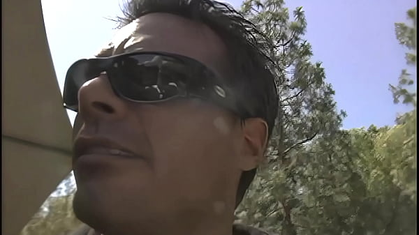 Nonton Rio Mariah Likes Taking Loads thumbnail