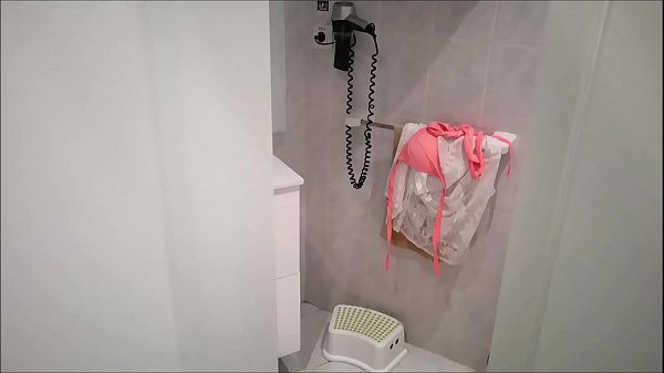 Play MP4 - Flirting at the pool and fucking at the hotel