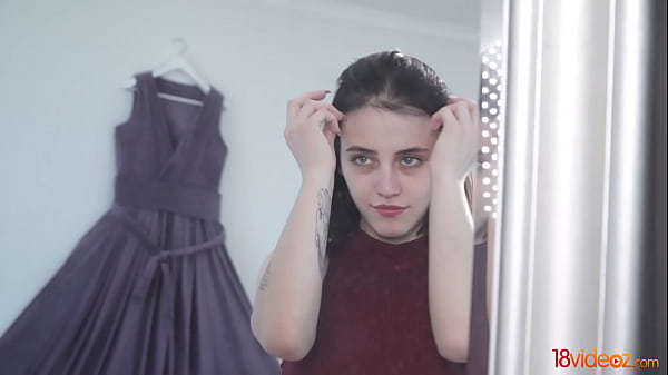 Play MP4 - 18videoz - Skillful teeny Sara Rich sits on face