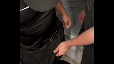 CONVENCI O SEGURANÇ_A DA BOATE DE VIR ME FODER DEPOIS DO TRAMPO