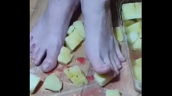 Nonton Pineapple thumbnail