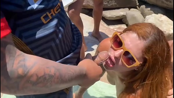 Play MP4 - VIREI PUTINHA NA MAO DESSES CARAS&comma; SO NAO GOZO QUEM NAO QUIS