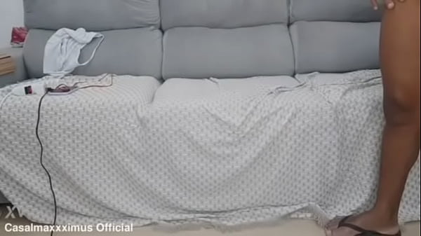 Play MP4 - Filme caseiro de esposa que passa dia todo s&oacute; dando o cu para dotado