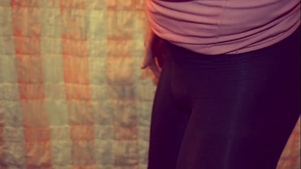 sluts wearing opaque pantyhose 