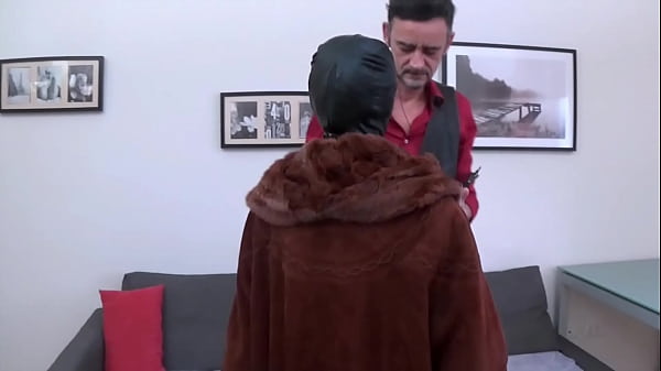 Play MP4 - Porca Italiana Umiliata e Scopata