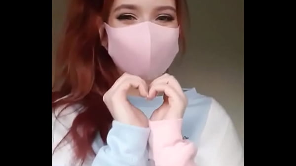 Play MP4 - Who is she&quest;