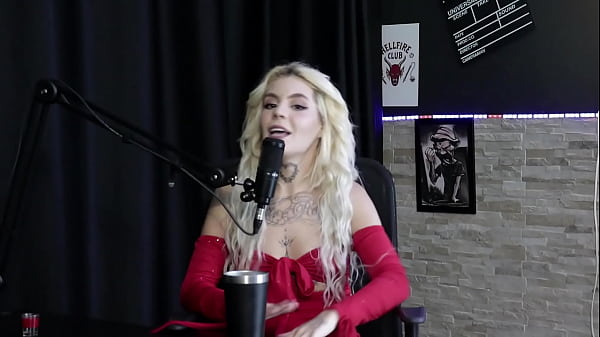 Se preparou parafazer ofistingnão sente tesão na buceta realiza fetiches vomitando_no pau equer transar com 25 homens gozando em sua cara_Kyra SexSHEER RED