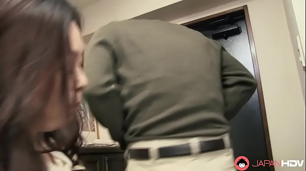 JAV Uncensored with english subtitle: stepMom gives_blowjob before leaving