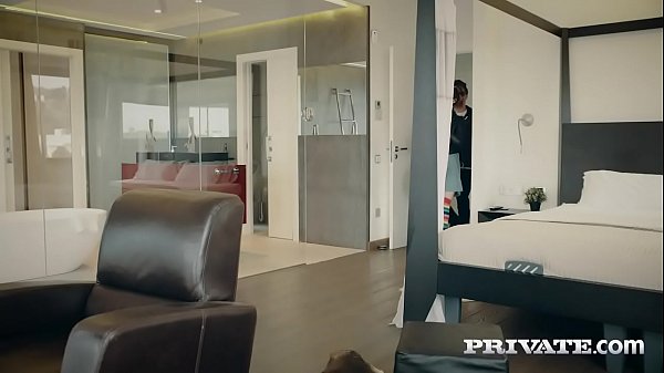 Play MP4 - Nerdy young lady Elle Rose loves Anal