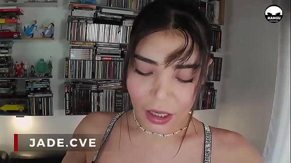 Now the second part of my video with the superb jadecve from the french tv show "la villa des c&oelig;urs bris&eacute;s" i take off