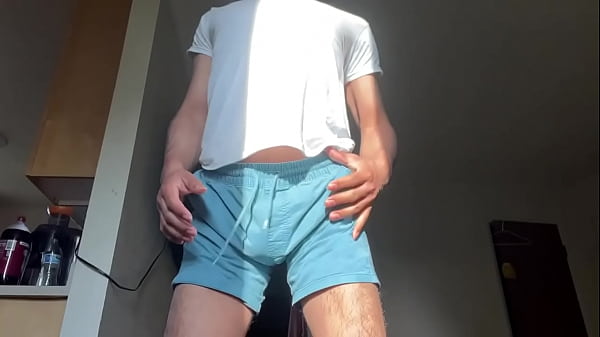 Play MP4 - Cute hot boy with a beautiful big dick