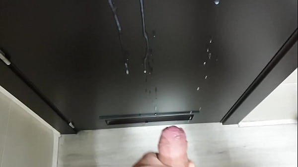 Play MP4 - Increible corrida 10 chorros de leche calentita mega cumshot