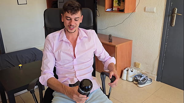 Play MP4 - PLAYING WITH A CRAZY TOY&excl;&excl;