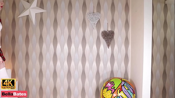 Nonton And Creaking Beach Ball thumbnail