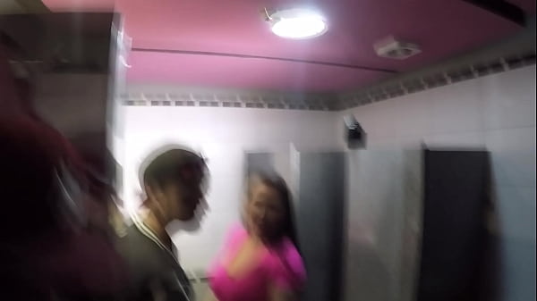 Nonton Foda No Banheiro Do Restaurante thumbnail