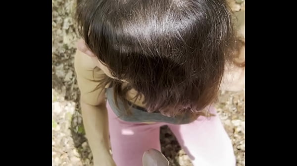 Pas le temps de bavarder y'a du monde qui se balade dans la for&ecirc;t avec ce 