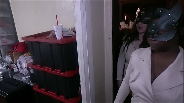 Nonton 2 Throat Goats Share A Big Dick And Get Facialized thumbnail