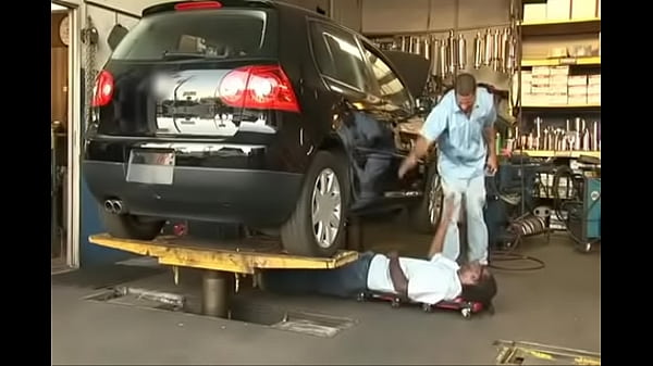 Play MP4 - Sinnamon Love vs Ethan Hunt