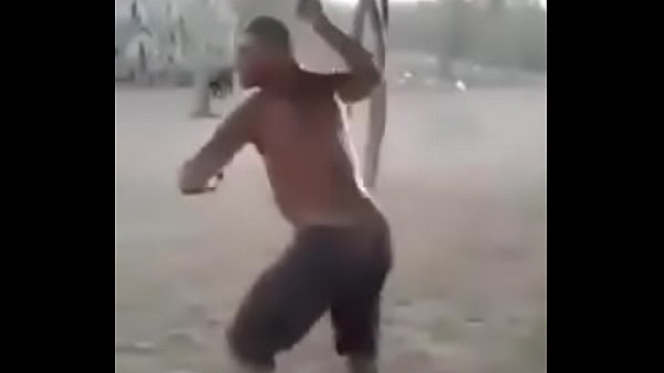 BOLSONARO SAFADA TOMA MACETADA 