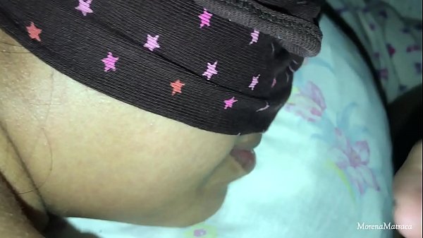 Play MP4 - Latina incre&iacute;ble como mama con sus enormes labios