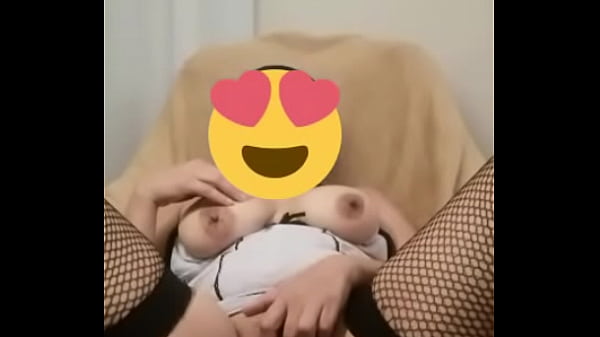 Squirt de ale la putona chichona