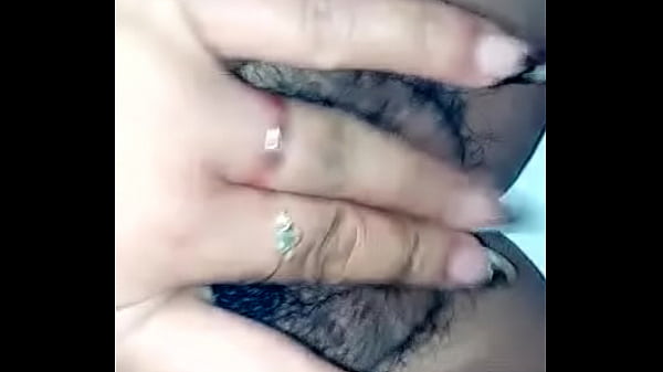 le gusta tocarse parami