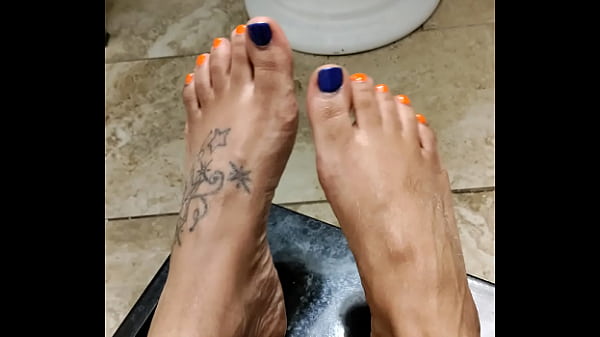 Nonton Rerefootjobs thumbnail