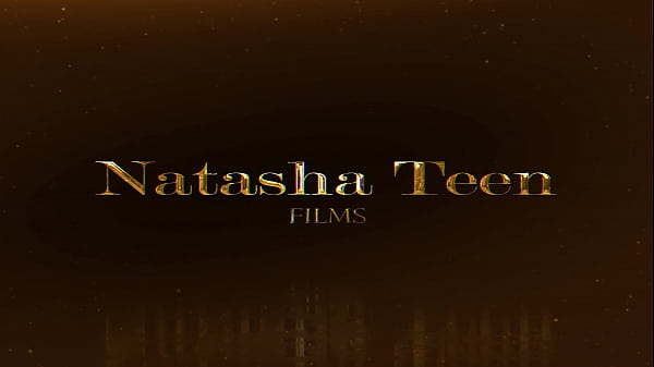 Play MP4 - Sofia Smith in strong 2 on 1 her ass wide open