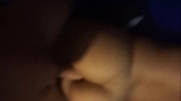 Amiga da minha mulher foi passa uns dias em casa deixo eu comer seu cuzinho escondido 