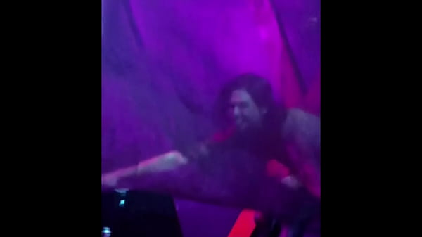 Play MP4 - Veronna Incendeia a Noite no Dominatrix Augusta