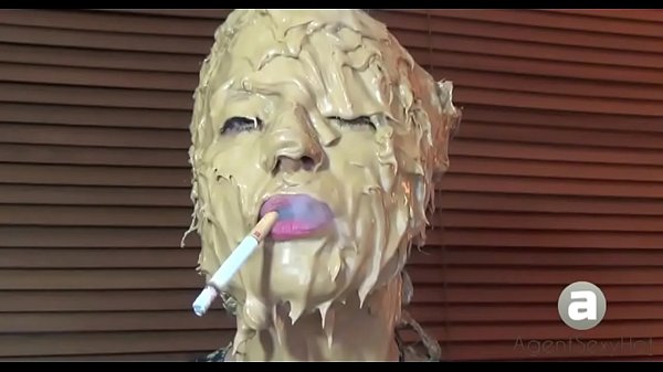 Play MP4 - Smoking Fetish