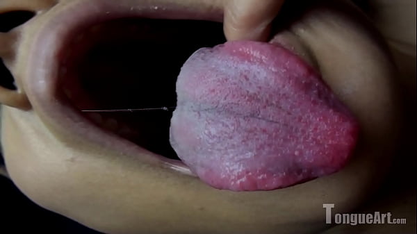 Pixie Shows Off Her Oral Skills thumbnail