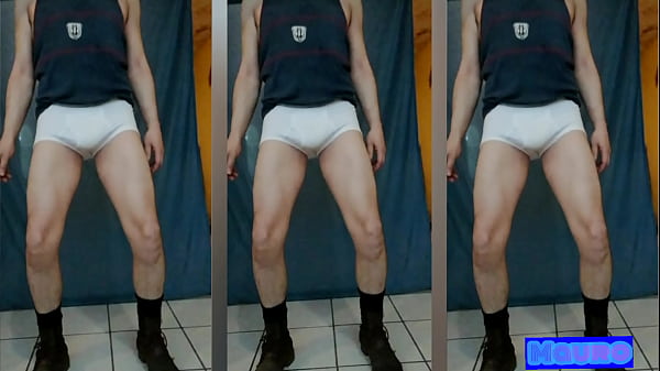 Play MP4 - El bulto de Alejandro Mistral en trusa blanca