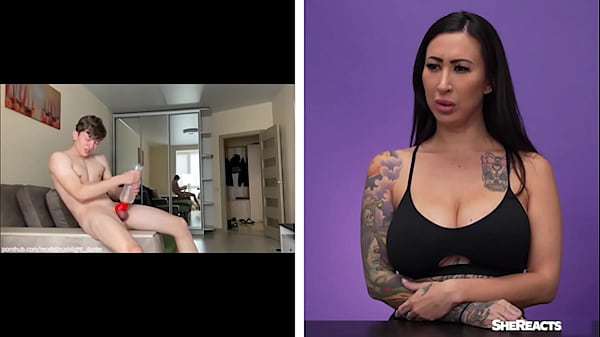 Hot Or Not? Fleshlight Face-off thumbnail