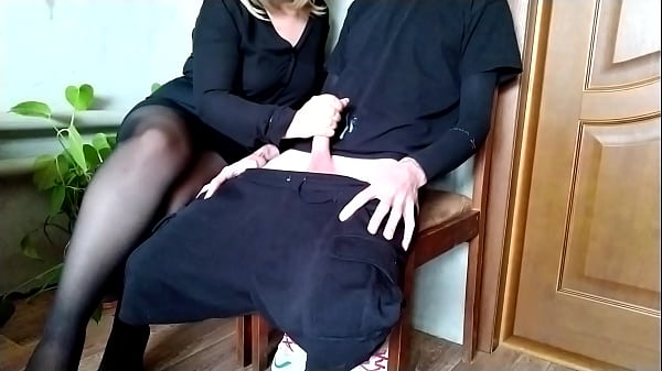 Pulled out adick infront of a luxury milf_in waiting room