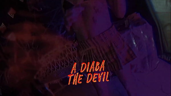 A bruxa a virgem e a diaba invocam do al&eacute;m monstros para fuderem suas bucetas 