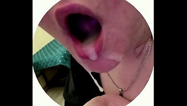 Homemade Cumshot In Slut Mouth. She Loves Lick Cum thumbnail