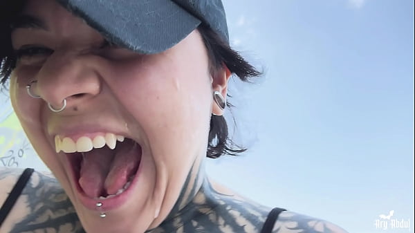 Play MP4 - Puta pierde en reto&comma; la follo y hace una cumwalk en la calle