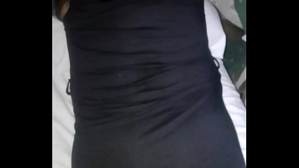 Mi esposa toc&aacute;ndole panocha