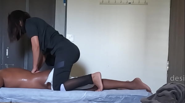 Nonton Spa Lady Got Tempted After Seeing Cock thumbnail