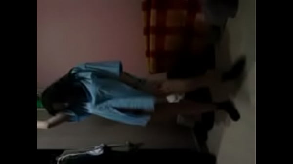 Teenie bitch dances for her boyfriend 