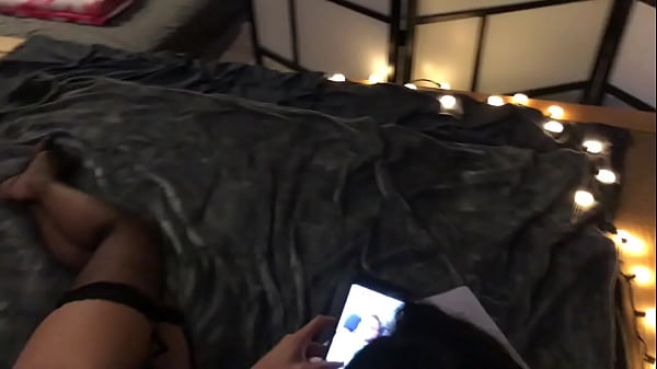 Play MP4 - Canela Skin touches herself while listening to something very horny on her mobile