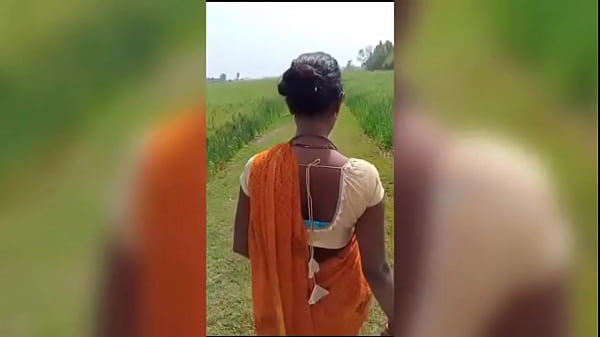 Nonton Desi Bhabhi Fucked In The Wheat Field By Hasband thumbnail