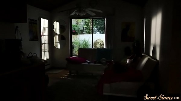 Beautiful_teen pounded deeply outdoors